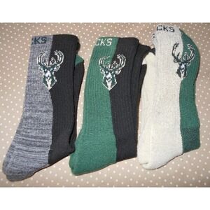 Lot of 3 pairs NBA Milwaukee Bucks Logo Crew Socks Men's Size Medium 6-8.5 NEW
